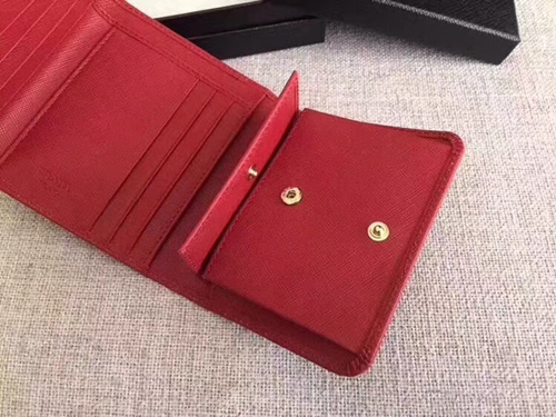 プラダ財布内部構造